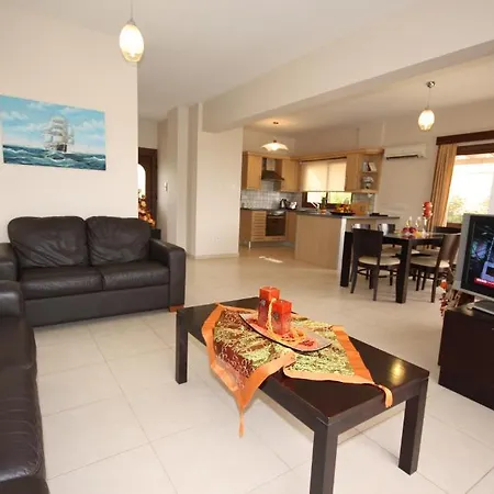 Holidays Villas Pissouri Room photo