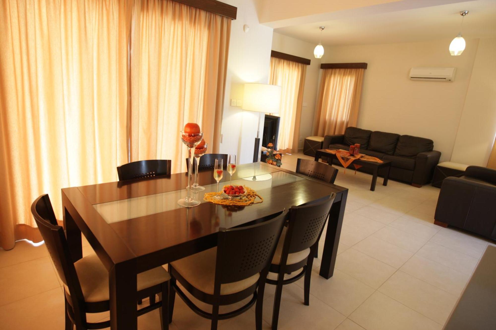Holidays * Pissouri