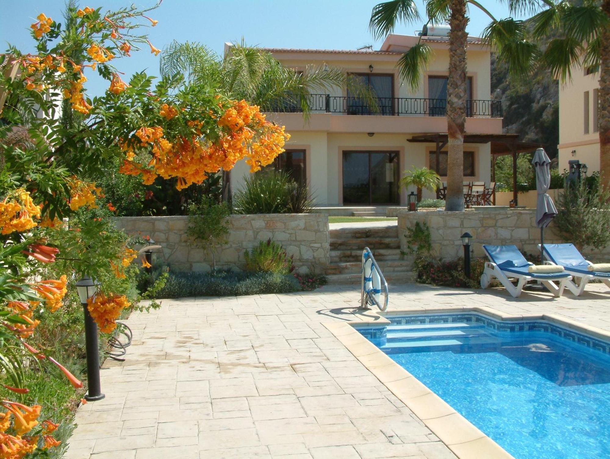 Holidays Villa *