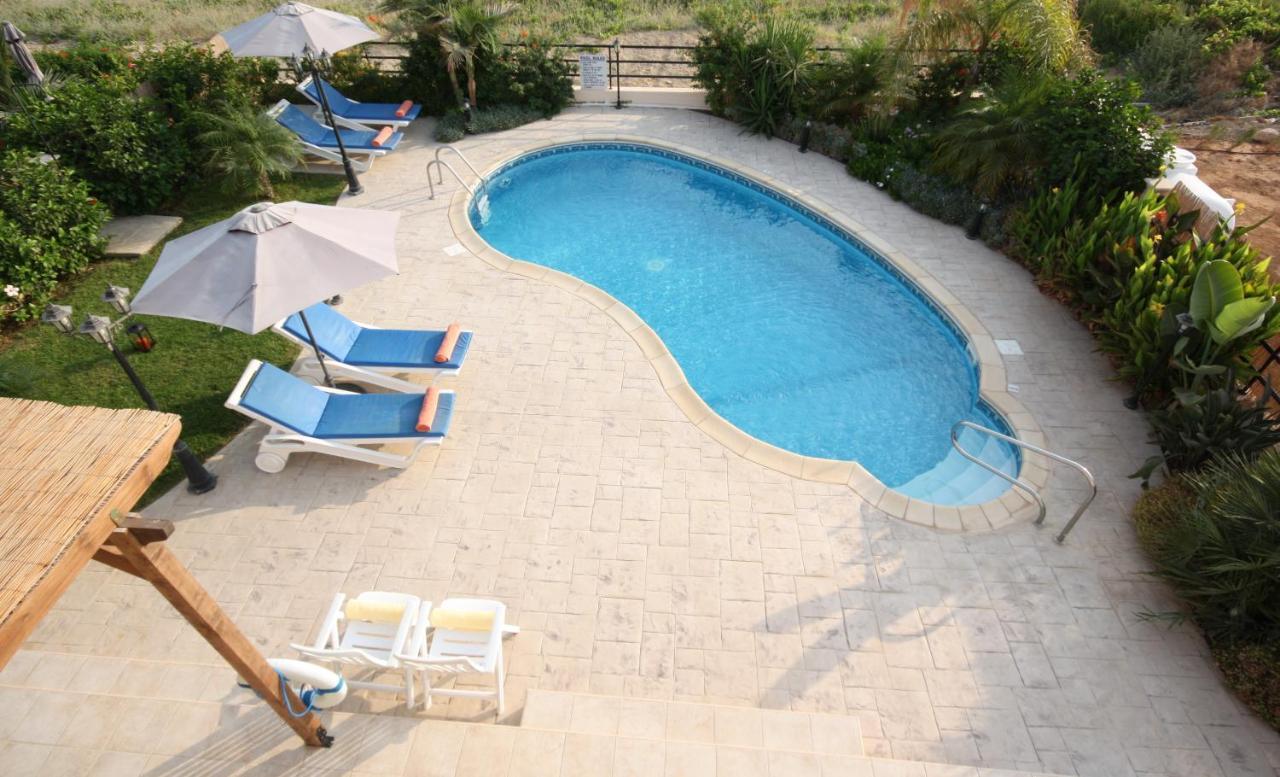 Holidays Villa *