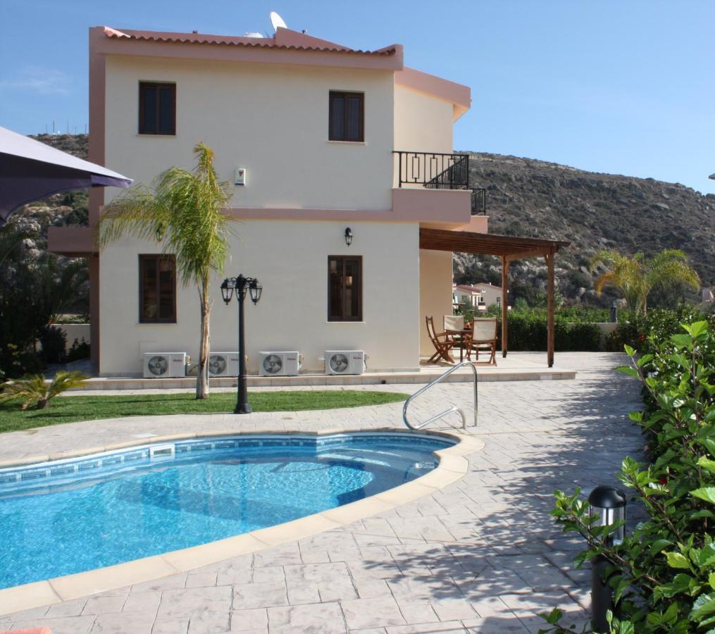 Holidays Pissouri